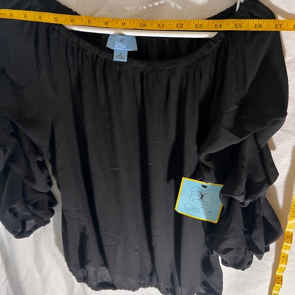 NWT CeCe Black Off-Shoulder ruffle sleeve blouse - Picture 6 of 6